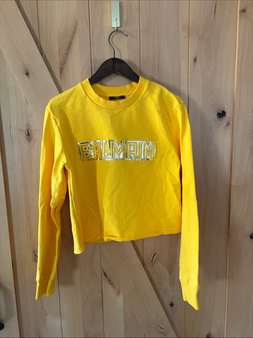 Balmain Women’s Yellow Crop Sweatshirt Silver Spellout Preppy Designer